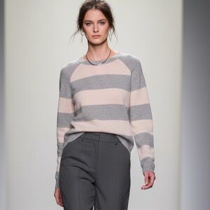 Cashmere Apt. 9 Women's Gray and pink blush Striped Crew neck Sweater Medium